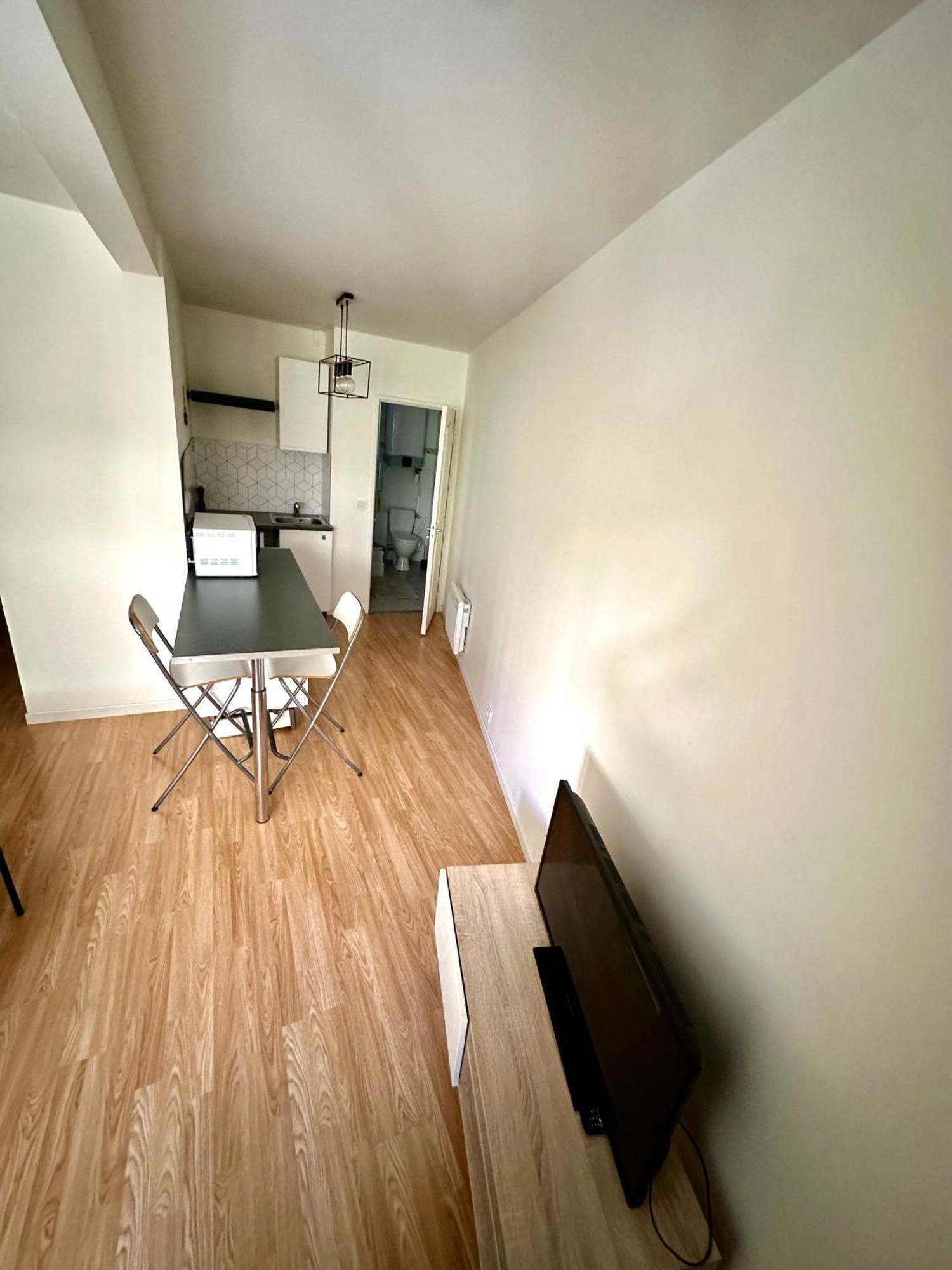Magnifique Studio Lumineux Et Confortable Au Coeur Du Centre-Ville De Toulon Kültér fotó