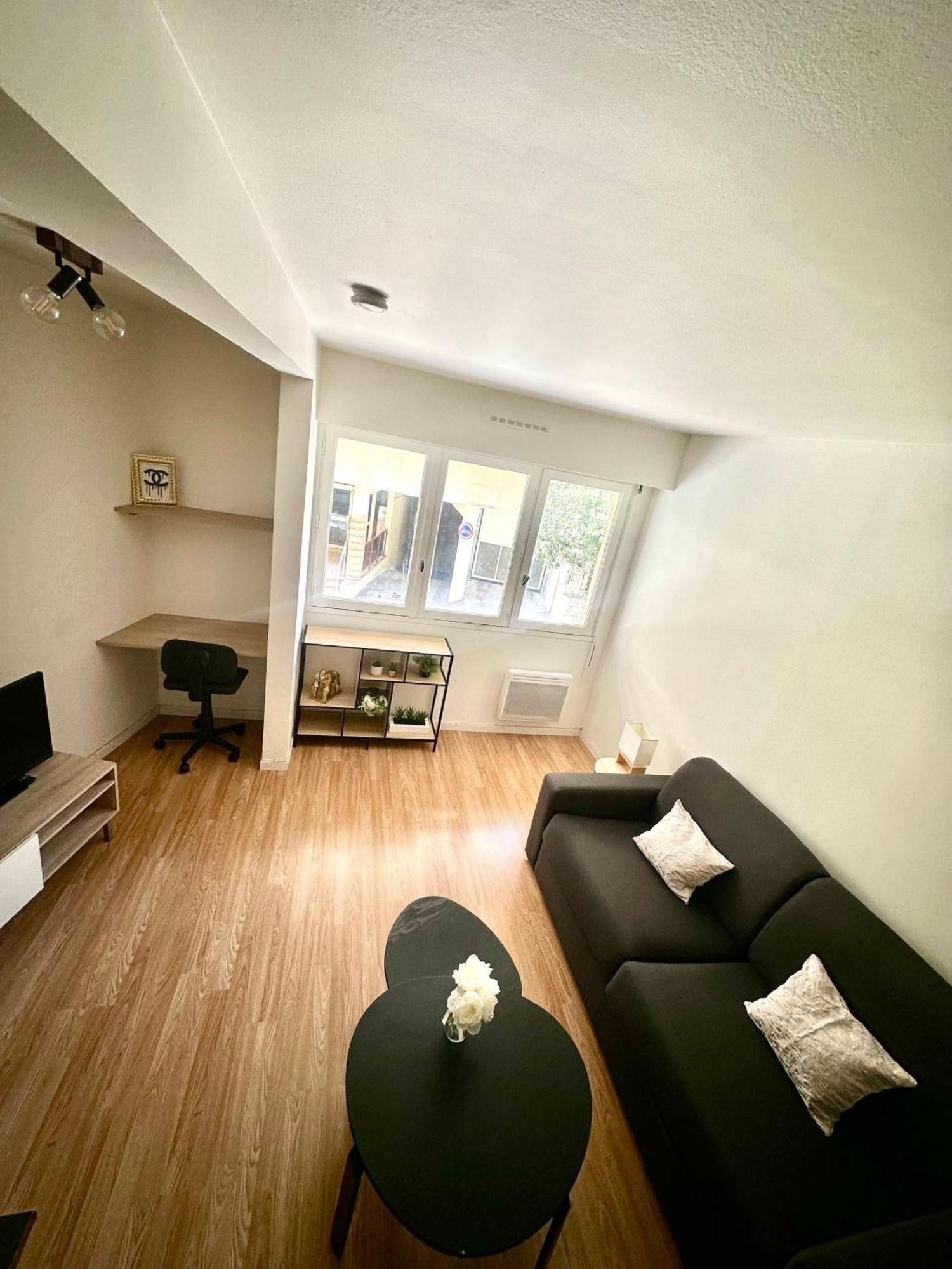 Magnifique Studio Lumineux Et Confortable Au Coeur Du Centre-Ville De Toulon Kültér fotó